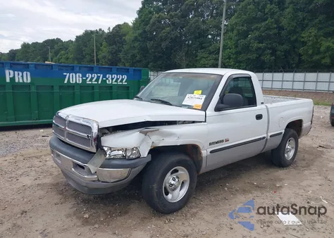 1999 Dodge Ram 1500 St из США, поврежденный, VIN 1B7HC16Y0XS164599